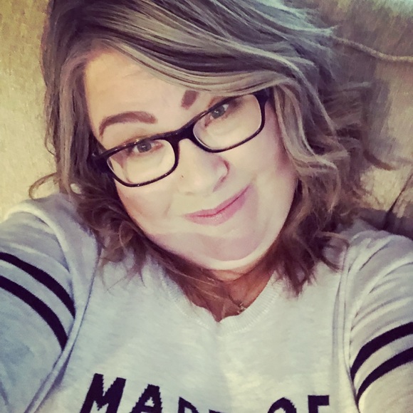 Meet your Posher, Allison - Picture 1 of 1